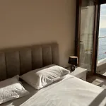 Lovely 2-bedroom With Seaview, Location Big Sea Balcony Apartment