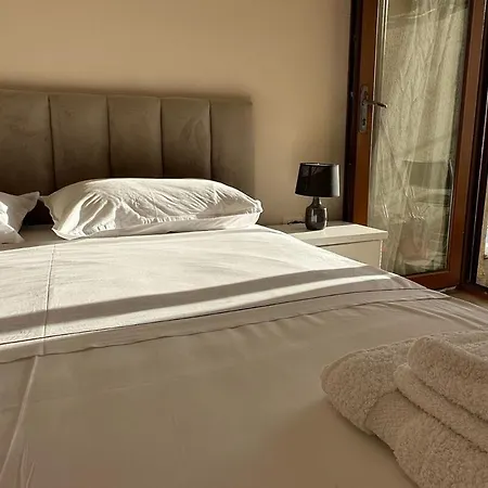 Lovely 2-bedroom With Seaview, Location Big Sea Balcony Lejlighed *