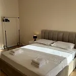 Lovely 2-bedroom With Seaview, Location Big Sea Balcony Apartment