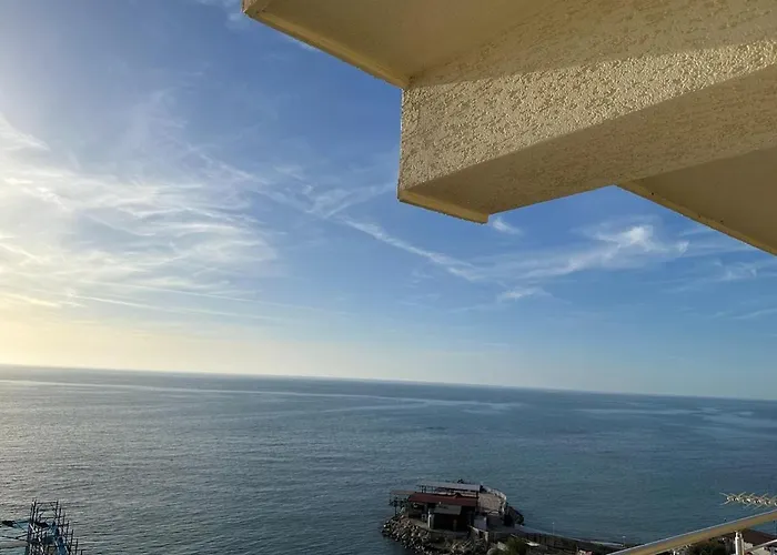 Lovely 2-bedroom With Seaview, Location Big Sea Balcony *