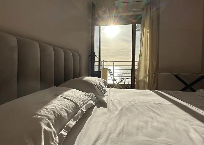 Lovely 2-bedroom With Seaview, Location Big Sea Balcony Apartamento Durrës