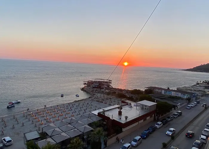 Apartamento Lovely 2-bedroom With Seaview, Location Big Sea Balcony